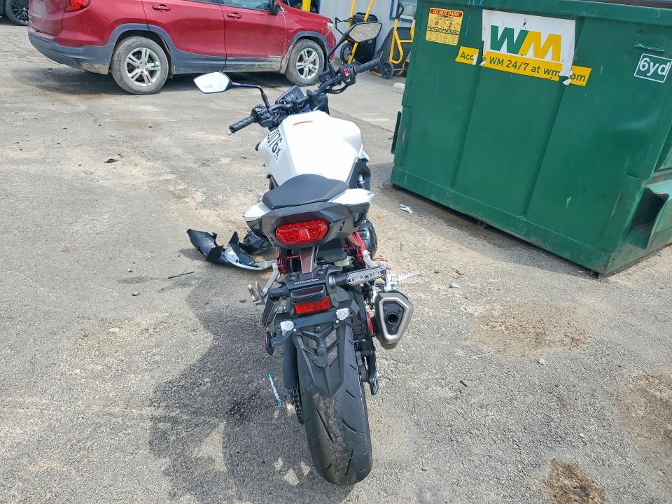 2025 Honda Cb750 მანქანა იყიდება აუქციონზე, vin: JH2RH2402SK000909, აუქციონის ნომერი: 55222076