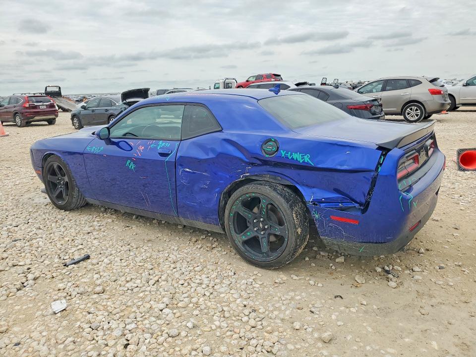 53667386 :رقم المزاد ، 2C3CDZBT2KH596681 vin ، 2019 Dodge Challenger مزاد بيع