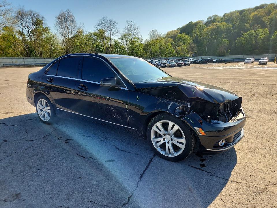 2011 Mercedes-benz C მანქანა იყიდება აუქციონზე, vin: WDDGF8BB0BR133484, აუქციონის ნომერი: 52593526