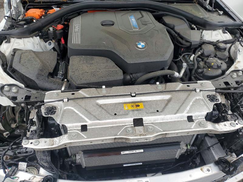 52349826 :رقم المزاد ، 3MW39FF04P8C96988 vin ، 2023 Bmw 330e مزاد بيع