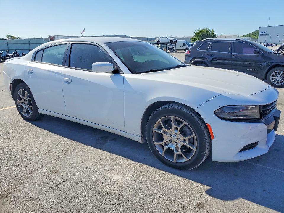 52100296 :رقم المزاد ، 2C3CDXJG8FH730205 vin ، 2015 Dodge Charger مزاد بيع