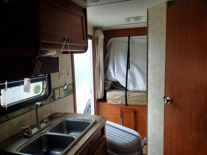 53928576 :رقم المزاد ، 4X4TCK610AK010253 vin ، 2010 Cherokee Trailer مزاد بيع