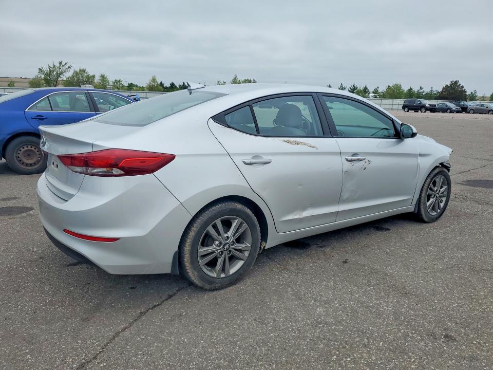 52969966 :رقم المزاد ، 5NPD84LF1HH156127 vin ، 2017 Hyundai Elantra مزاد بيع