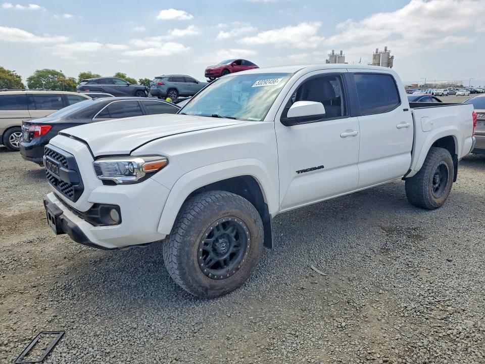 53292456 :رقم المزاد ، 3TMCZ5AN8HM098519 vin ، 2017 Toyota Tacoma مزاد بيع