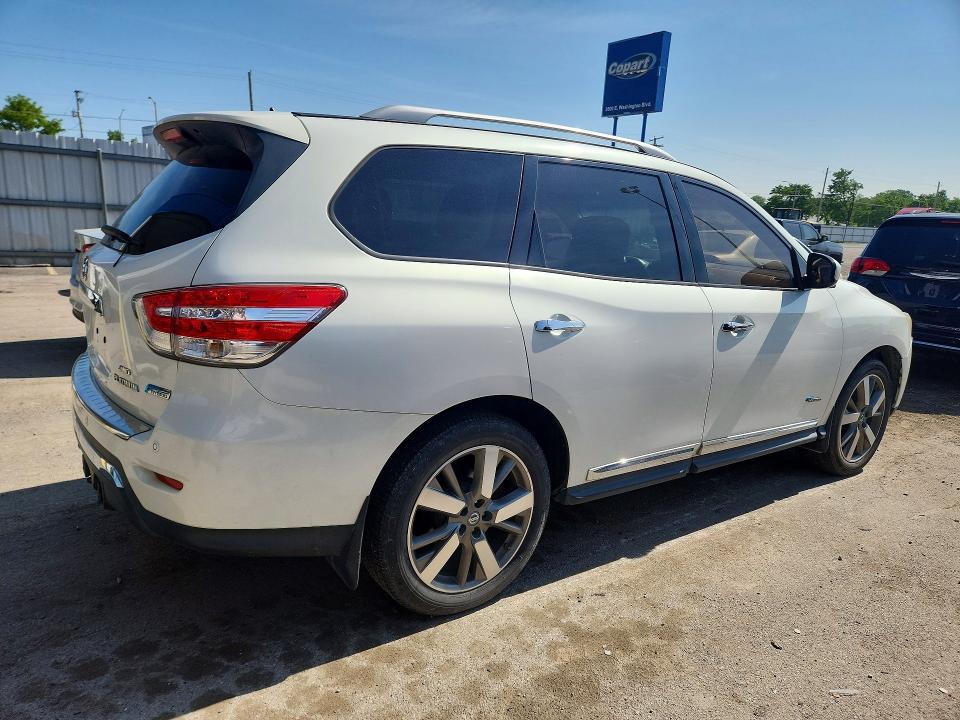 55558126 :رقم المزاد ، 5N1CR2MM2EC643074 vin ، 2014 Nissan Pathfinder Hybrid مزاد بيع