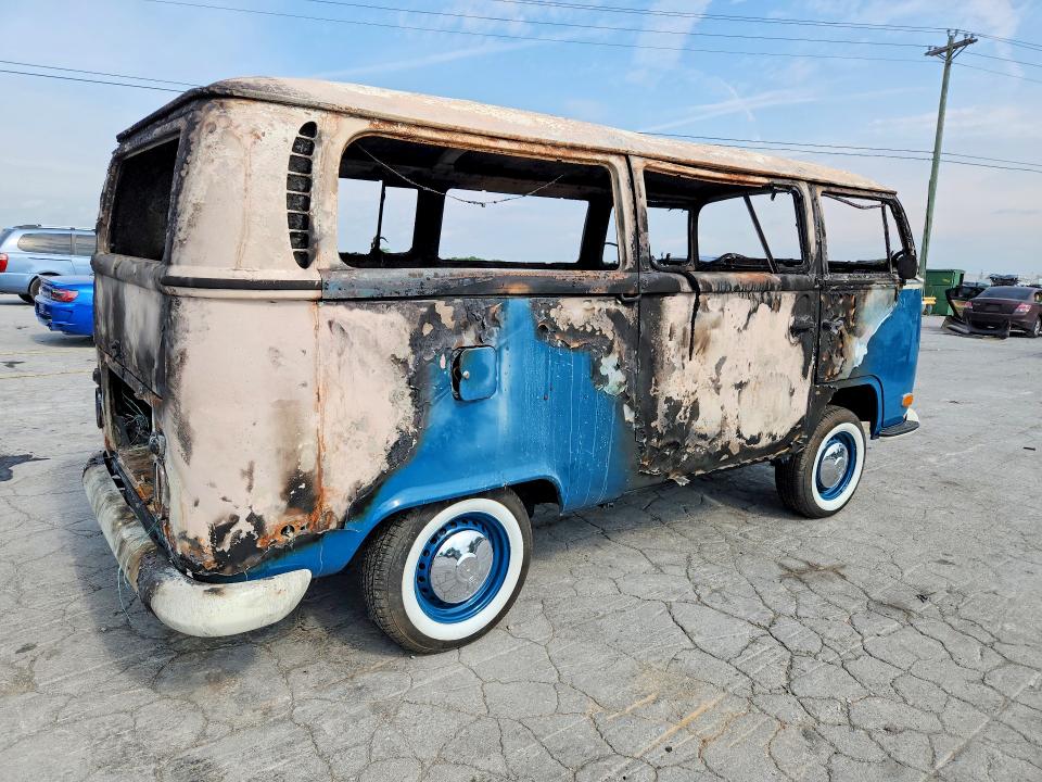 Продажа на аукционе авто 1971 Volkswagen Transorter, vin: 2212083462, номер лота: 51920056