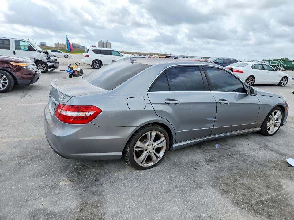 2012 Mercedes-benz E მანქანა იყიდება აუქციონზე, vin: WDDHF8JB3CA606154, აუქციონის ნომერი: 54180016
