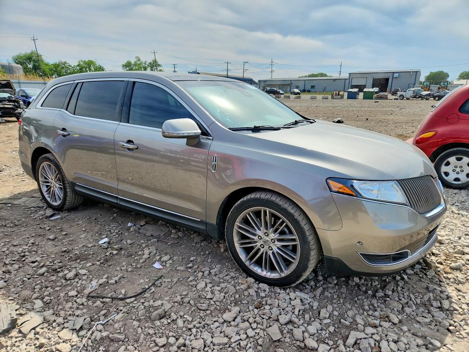 2015 Lincoln Mkt მანქანა იყიდება აუქციონზე, vin: 2LMHJ5AT1FBL03642, აუქციონის ნომერი: 55685996