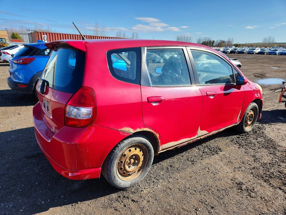 Продажа на аукционе авто 2007 Honda Fit, vin: JHMGD38687S819235, номер лота: 52576826