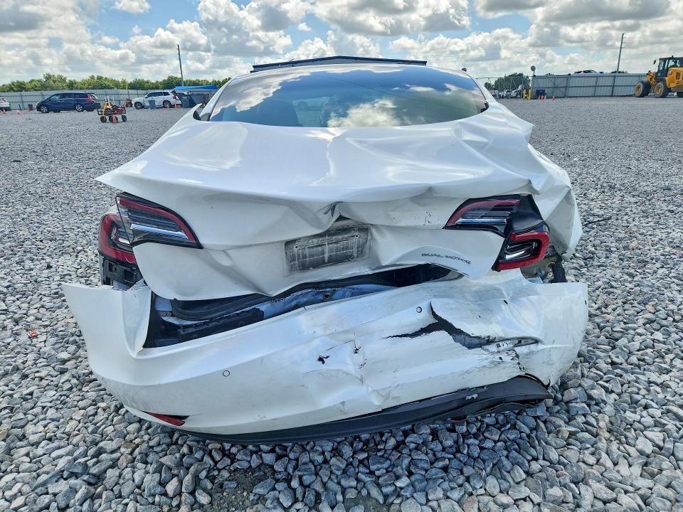 54539136 :رقم المزاد ، 5YJ3E1EB0NF267758 vin ، 2022 Tesla Model 3 مزاد بيع