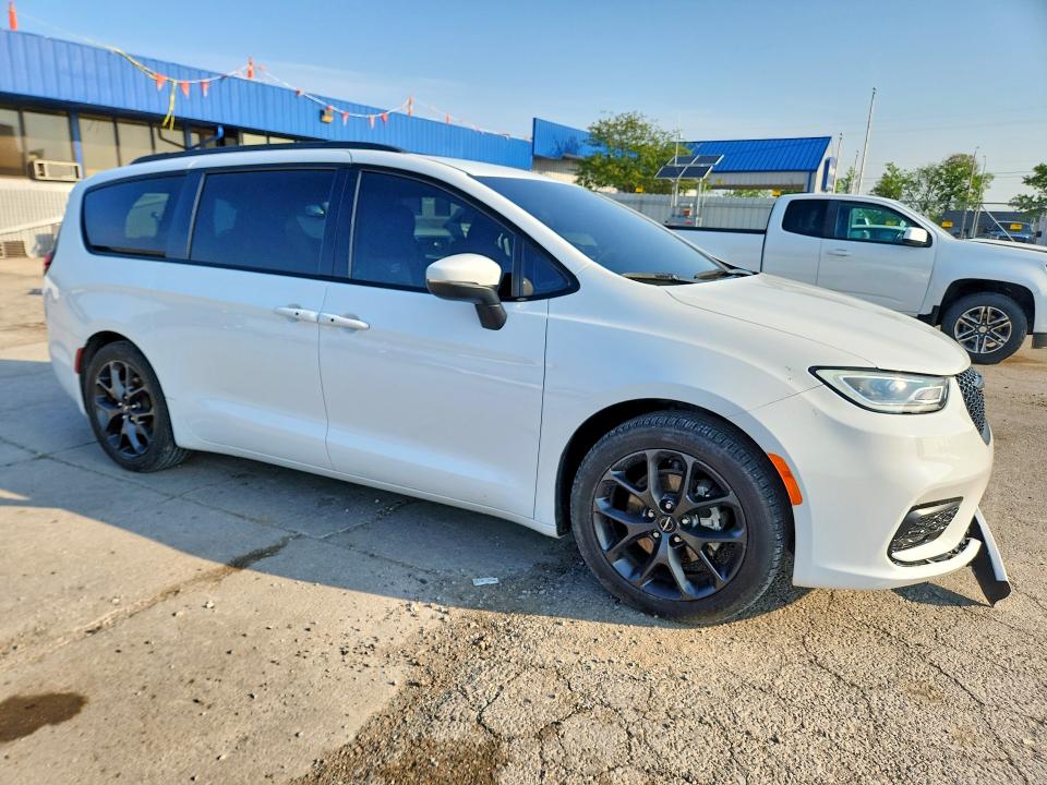 Продаж на аукціоні авто 2023 Chrysler Pacifica, vin: 2C4RC1BGXPR505770, номер лоту: 53840786