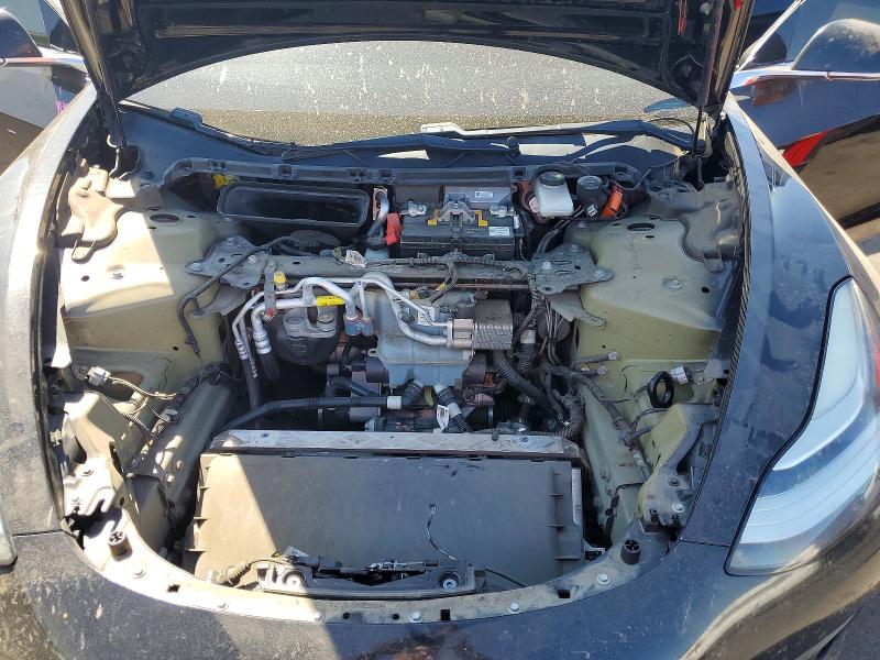 Продажа на аукционе авто 2019 Tesla Model 3, vin: 5YJ3E1EB4KF211995, номер лота: 52525226