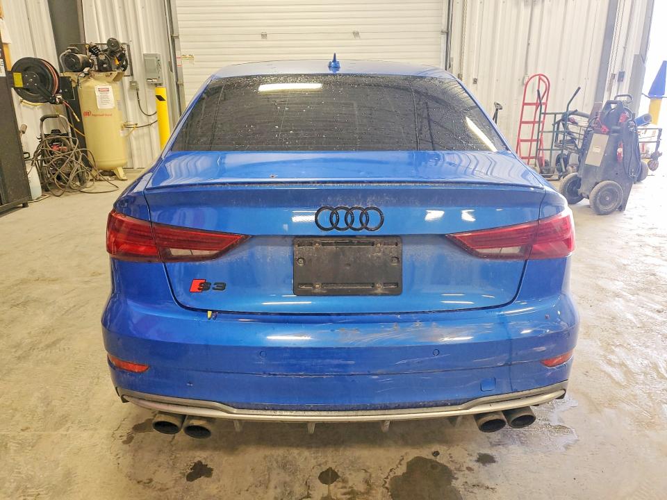 51516036 :رقم المزاد ، WAUF1GFF1H1048685 vin ، 2017 Audi S3 2.0t Quattro 4dr مزاد بيع