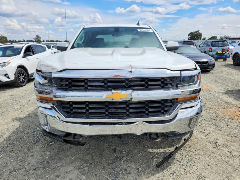 Продажа на аукционе авто 2018 Chevrolet Silverado, vin: 3GCUKRER8JG233158, номер лота: 55376976