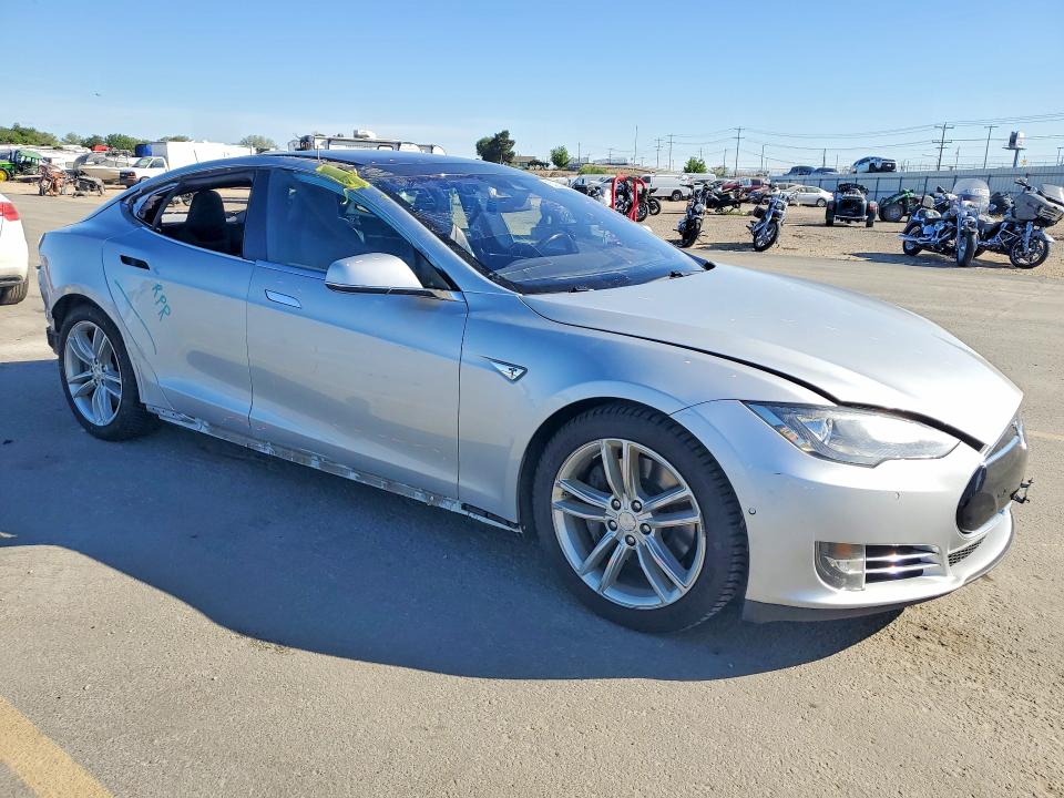 Продажа на аукционе авто 2016 Tesla Model S, vin: 5YJSA1E24GF123723, номер лота: 50884866