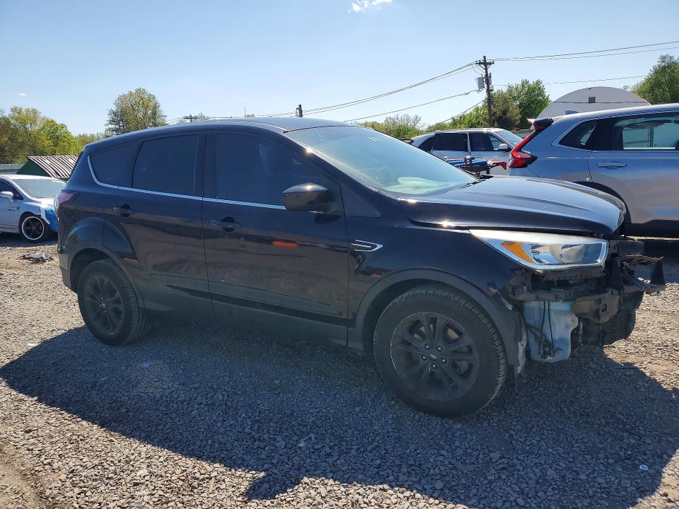Продаж на аукціоні авто 2017 Ford Escape, vin: 1FMCU0GD2HUC73354, номер лоту: 52626016
