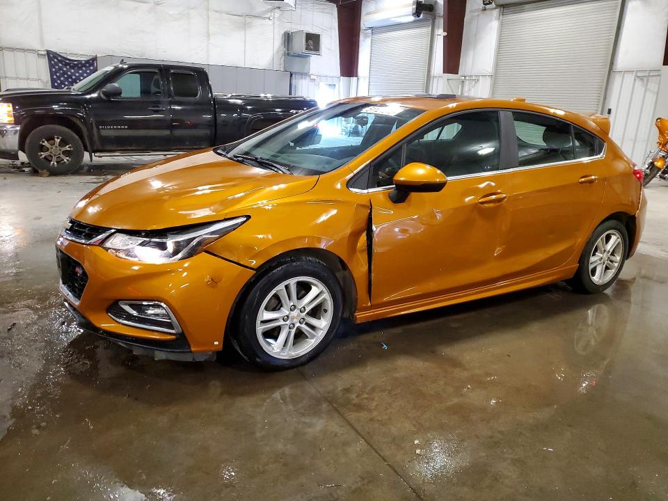 51121316 :رقم المزاد ، 3G1BE6SM7HS575738 vin ، 2017 Chevrolet Cruze مزاد بيع