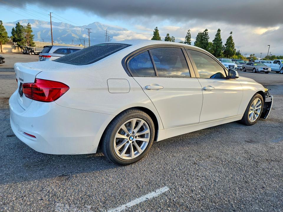 Aukcja sprzedaży 2017 Bmw 320, vin: WBA8E1G38HNU18618, numer aukcji: 54642606