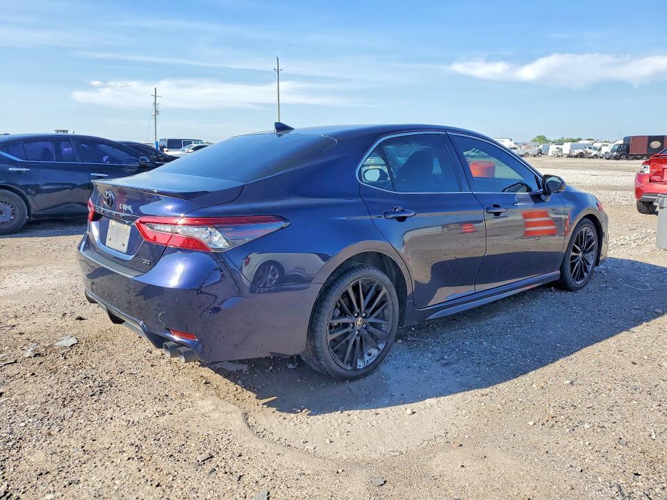 2022 Toyota Camry მანქანა იყიდება აუქციონზე, vin: 4T1K61AK9NU710944, აუქციონის ნომერი: 51657906