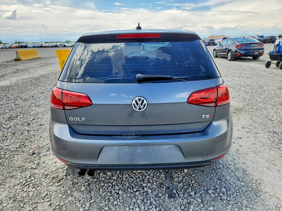 55118606 :رقم المزاد ، 3VW217AU2HM062103 vin ، 2017 Volkswagen Golf مزاد بيع