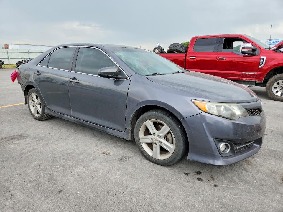 53791596 :رقم المزاد ، 4T1BF1FK7CU052515 vin ، 2012 Toyota Camry مزاد بيع
