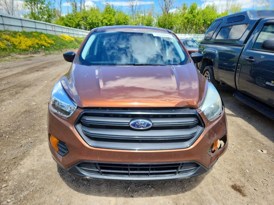 2017 Ford Escape მანქანა იყიდება აუქციონზე, vin: 1FMCU0F72HUD39994, აუქციონის ნომერი: 53509086