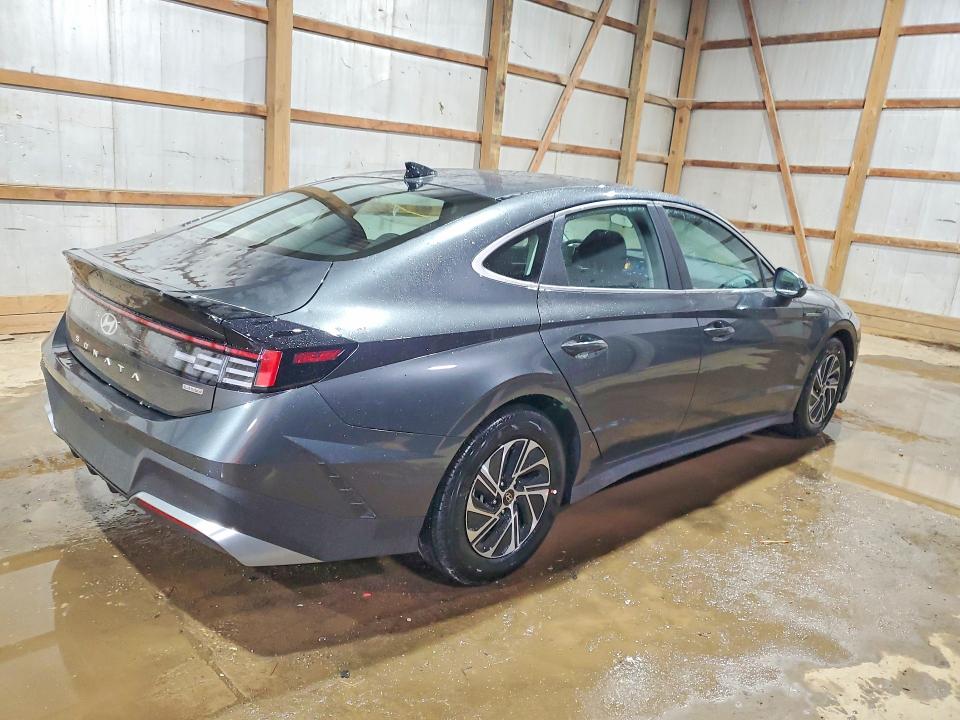 2026 Hyundai Sonata Hybrid მანქანა იყიდება აუქციონზე, vin: KMHL24JJ7TA160053, აუქციონის ნომერი: 53173086