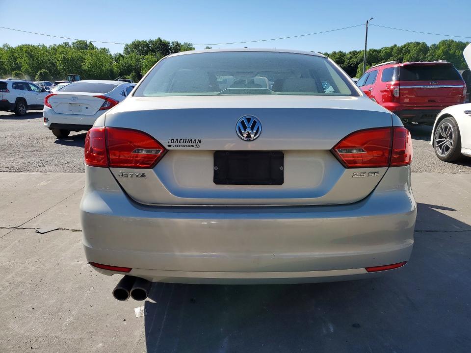 53035256 :رقم المزاد ، 3VWDX7AJ9BM387514 vin ، 2011 Volkswagen Jetta مزاد بيع