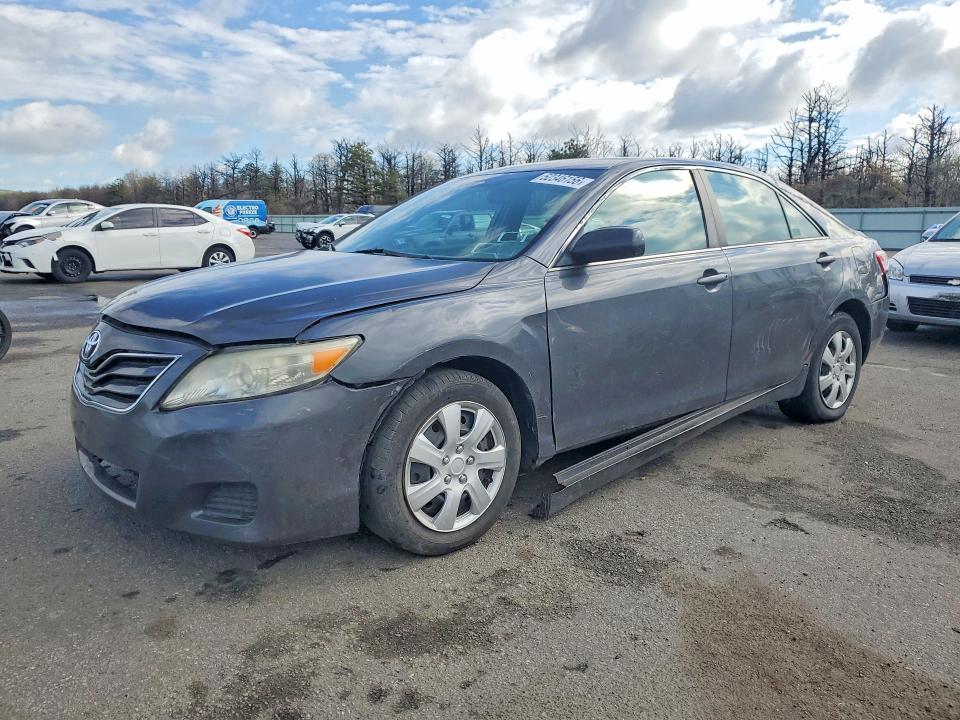 52346156 :رقم المزاد ، 4T1BF3EK9AU070573 vin ، 2010 Toyota Camry مزاد بيع