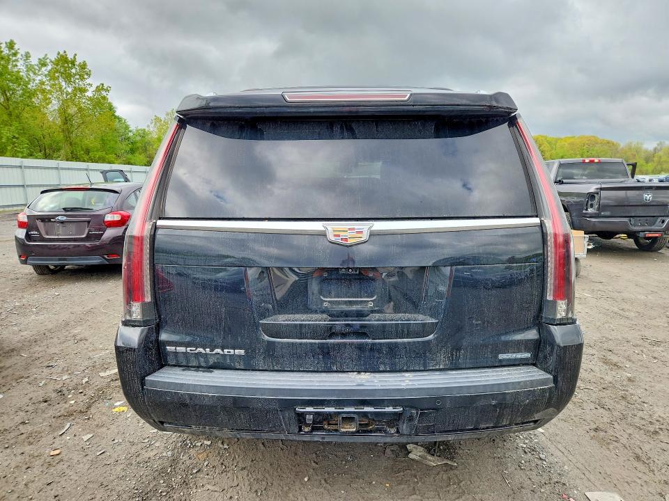 53612736 :رقم المزاد ، 1GYS4DKJ5HR303870 vin ، 2017 Cadillac Escalade مزاد بيع