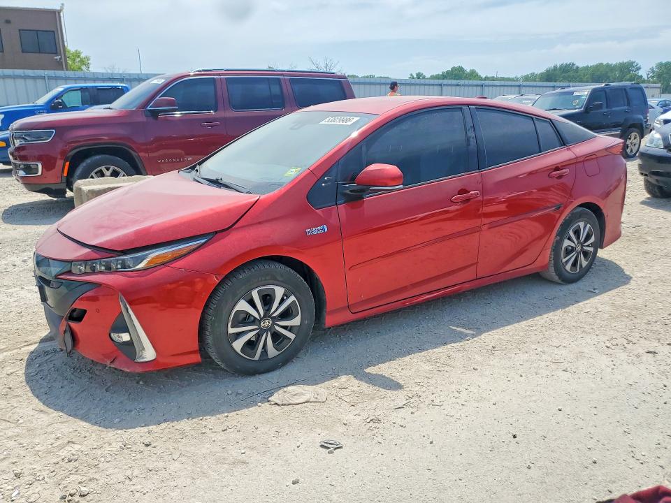 53829986 :رقم المزاد ، JTDKARFP8J3073745 vin ، 2018 Toyota Prius Prime مزاد بيع