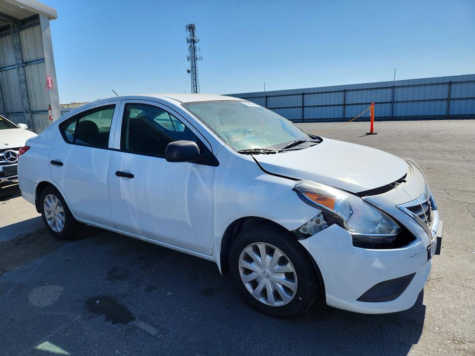 2015 Nissan Versa მანქანა იყიდება აუქციონზე, vin: 3N1CN7AP4FL915872, აუქციონის ნომერი: 53595716