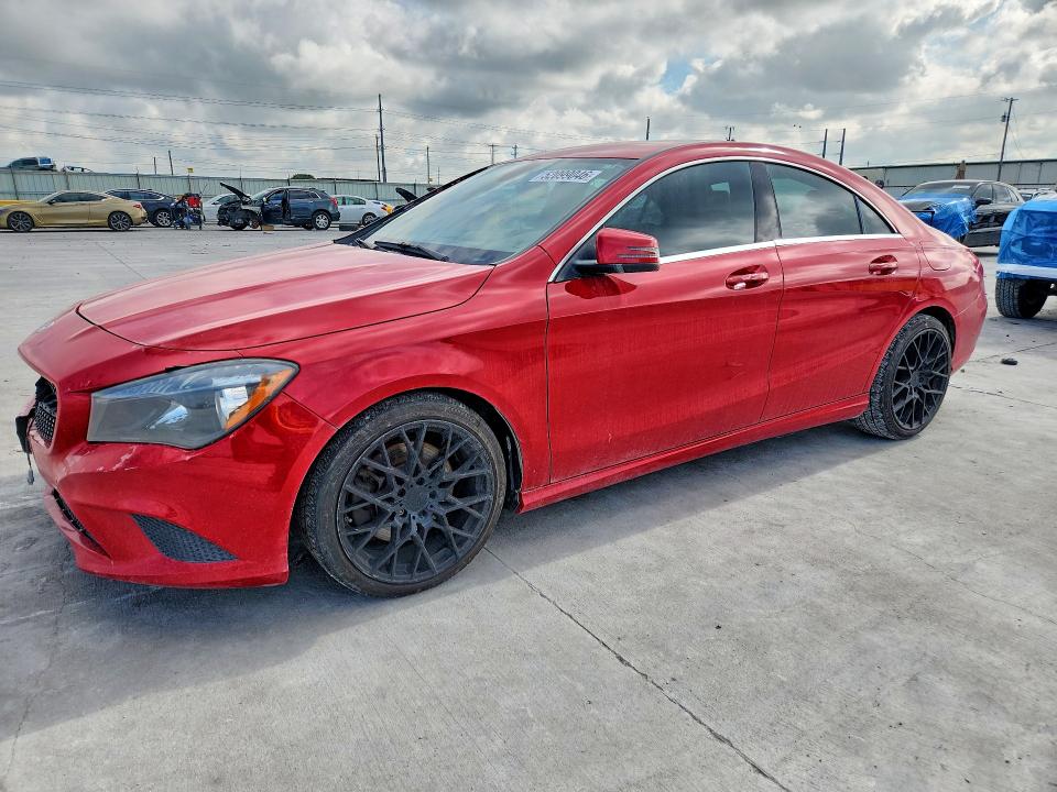 52099046 :رقم المزاد ، WDDSJ4EB9GN362693 vin ، 2016 Mercedes-benz Cla مزاد بيع