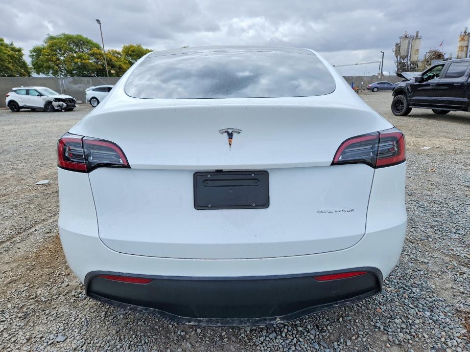 Продажа на аукционе авто 2024 Tesla Model Y, vin: 7SAYGDEE8RF069143, номер лота: 53449866