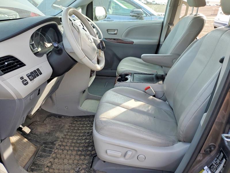 52357876 :رقم المزاد ، 5TDDK3DC9ES074152 vin ، 2014 Toyota Sienna مزاد بيع