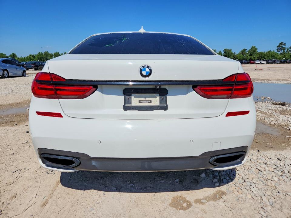 51863326 :رقم المزاد ، WBA7F0C58JGM23449 vin ، 2018 Bmw 750 مزاد بيع