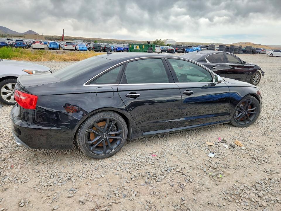 55718336 :رقم المزاد ، WAUF2AFC7FN006754 vin ، 2015 Audi S6 مزاد بيع
