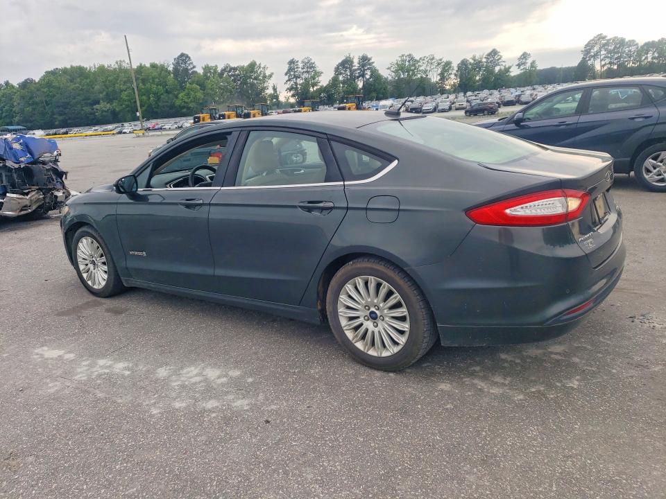 52683646 :رقم المزاد ، 3FA6P0LU3FR238976 vin ، 2015 Ford Fusion مزاد بيع