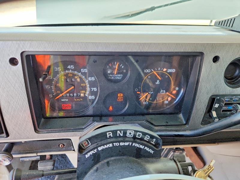 52333366 :رقم المزاد ، 1GBJG31K8SF143591 vin ، 1995 Chev G30 مزاد بيع