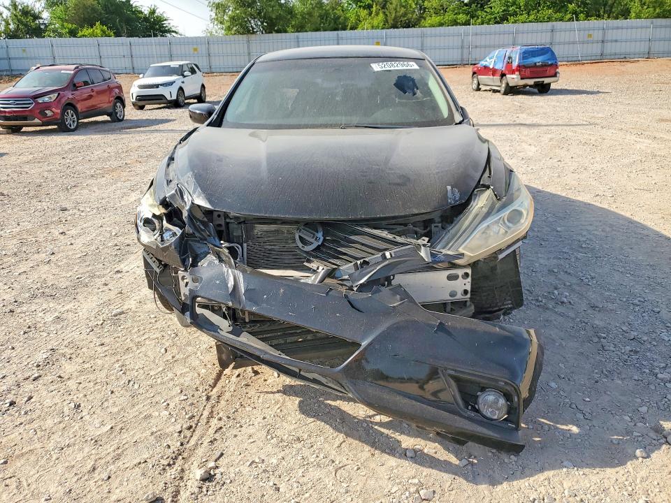 Продаж на аукціоні авто 2017 Nissan Altima, vin: 1N4AL3AP8HC250711, номер лоту: 52082966