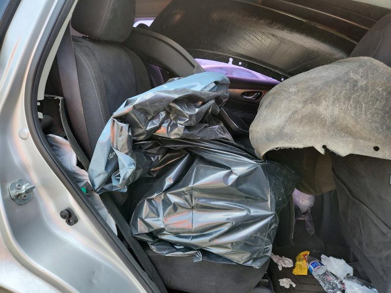 53234046 :رقم المزاد ، KNMAT2MV4FP521879 vin ، 2015 Nissan Rogue مزاد بيع