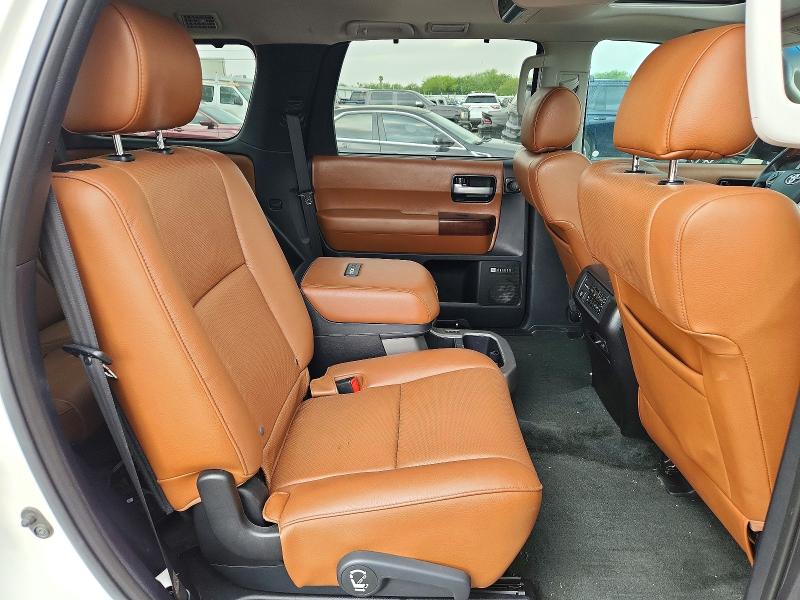 53992036 :رقم المزاد ، 5TDDW5G10GS135255 vin ، 2016 Toyota Sequoia مزاد بيع