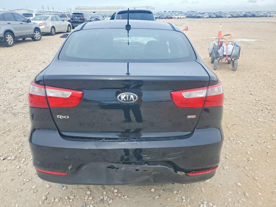 53843726 :رقم المزاد ، KNADM4A36H6026632 vin ، 2017 Kia Rio مزاد بيع