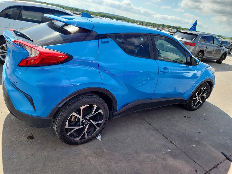 Продажа на аукционе авто 2019 Toyota C-hr, vin: JTNKHMBX7K1057310, номер лота: 53696396
