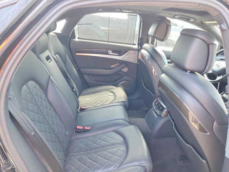 52824596 :رقم المزاد ، WAUD2AFD7DN029657 vin ، 2013 Audi S8 مزاد بيع
