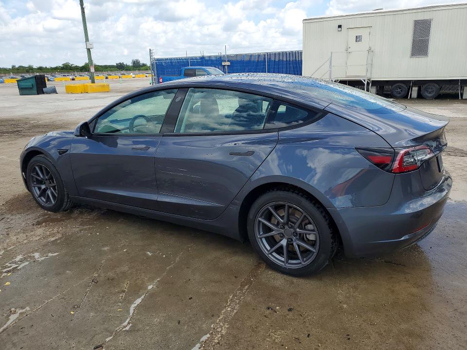 52348356 :رقم المزاد ، 5YJ3E1EA6NF372506 vin ، 2022 Tesla Model 3 مزاد بيع