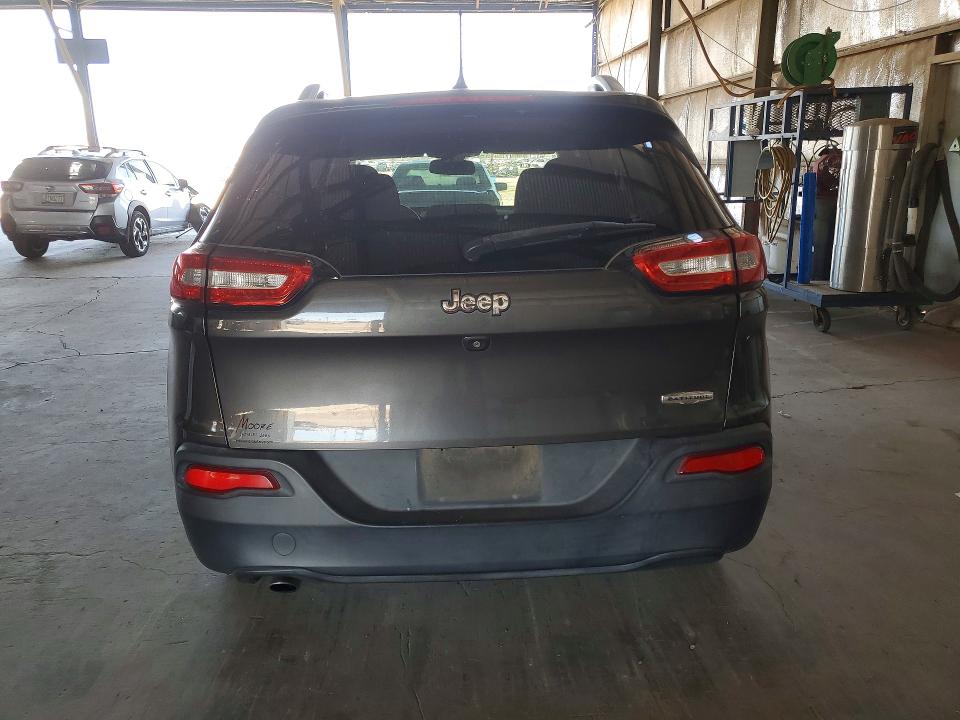 55039376 :رقم المزاد ، 1C4PJLCB8GW338747 vin ، 2016 Jeep Cherokee مزاد بيع