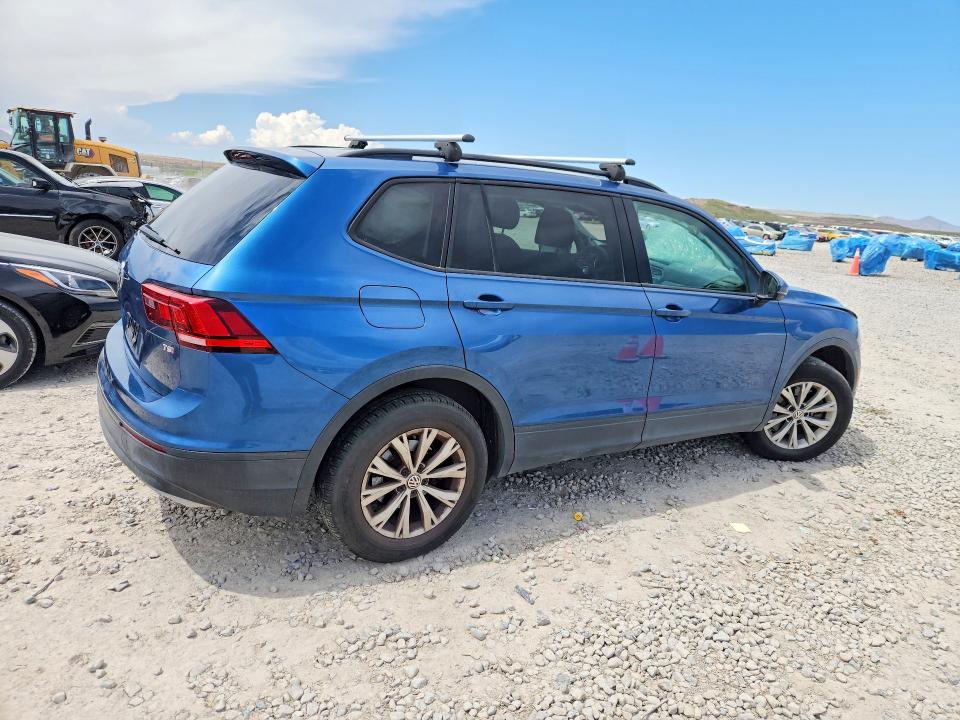 Продажа на аукционе авто 2018 Volkswagen Tiguan, vin: 3VV1B7AX9JM021447, номер лота: 51974876