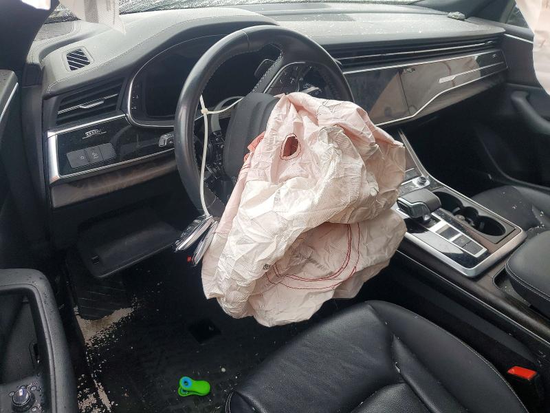 53018826 :رقم المزاد ، WA1EVAF14LD025620 vin ، 2020 Audi Q8 مزاد بيع