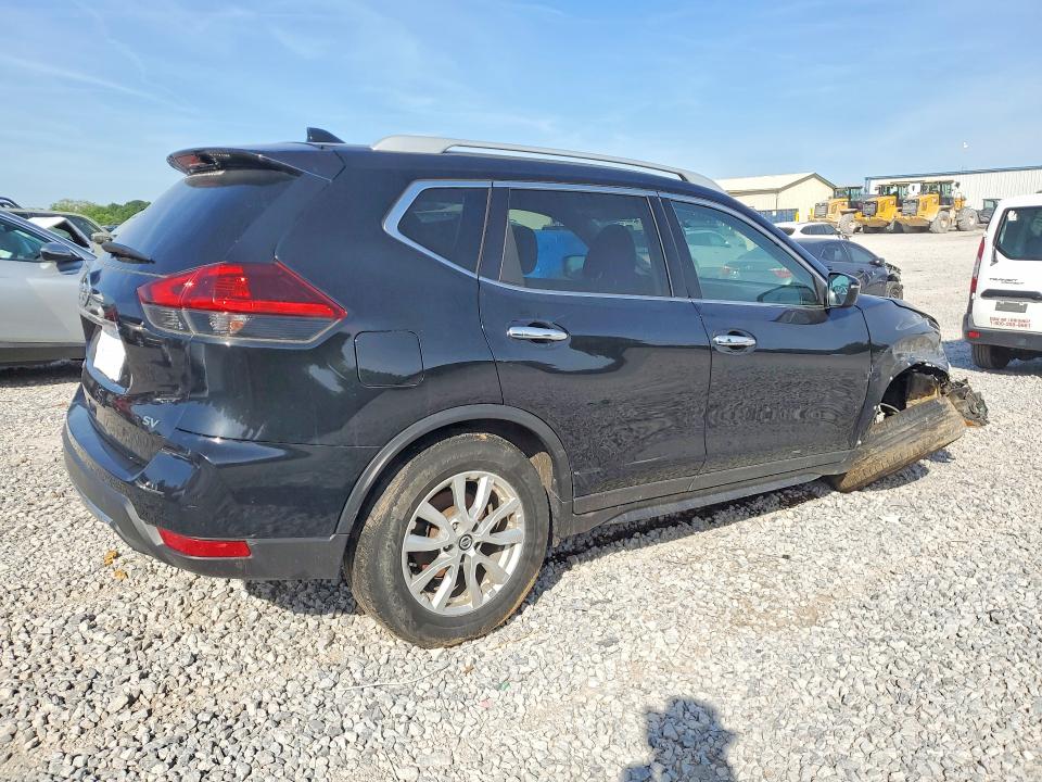 Продажа на аукционе авто 2018 Nissan Rogue, vin: 5N1AT2MT2JC800709, номер лота: 51181566